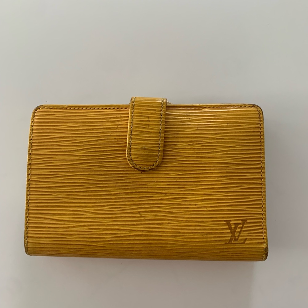 Louis Vuitton  Epi Viennois Wallet